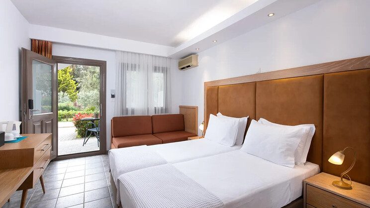 Standard Garden View